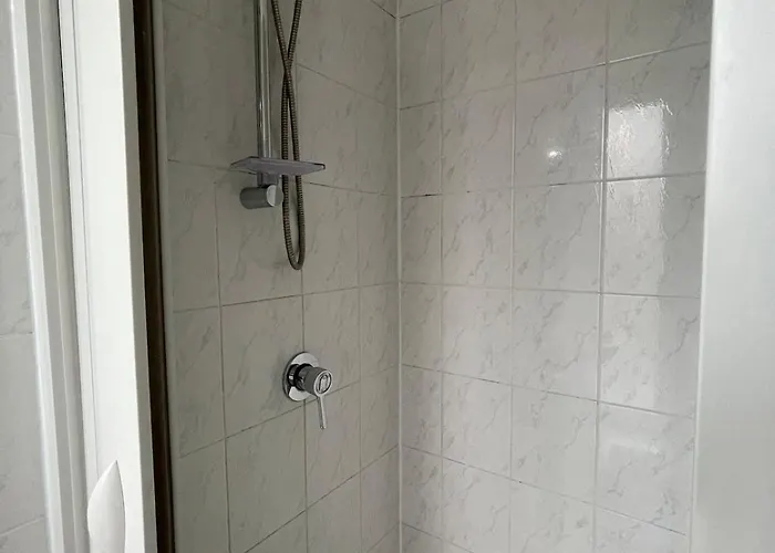 Apartment -15min Cascate Marmore- Ampio Appartamento, Park Gratuito